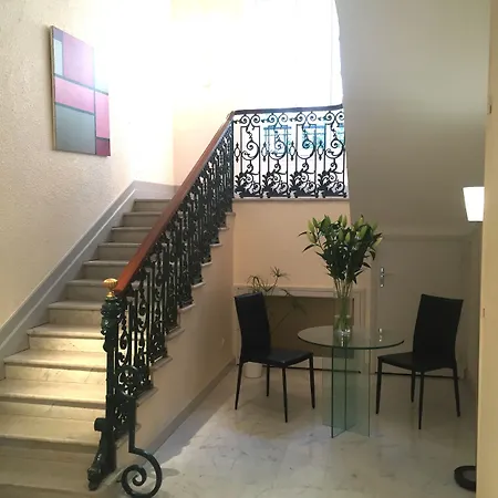 Maison Lamartine - Ξενοδοχείο με διαμερίσματα 4*