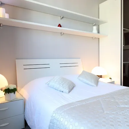 מלון דירות Maison Lamartine - 4*