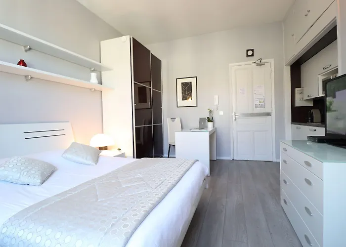 Aparthotel Maison Lamartine - Nice