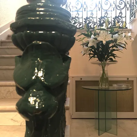 アパートホテル Maison Lamartine - 4*